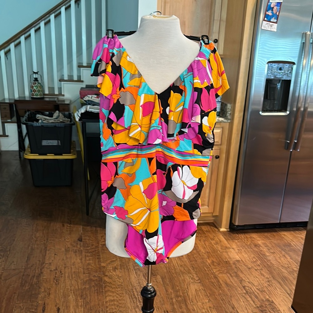 Sz 14 Trina Turk Vibrant Floral Off-Shoulder One-piece Swimsuit